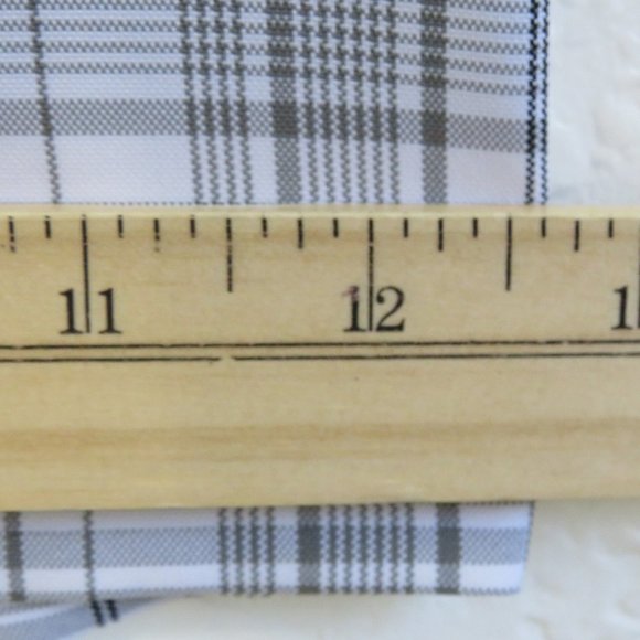 Haggar* Men's 1.5" Belt Loop Multipocketed Plaid Flat Front Shorts~ Size 40W - Picture 8 of 12